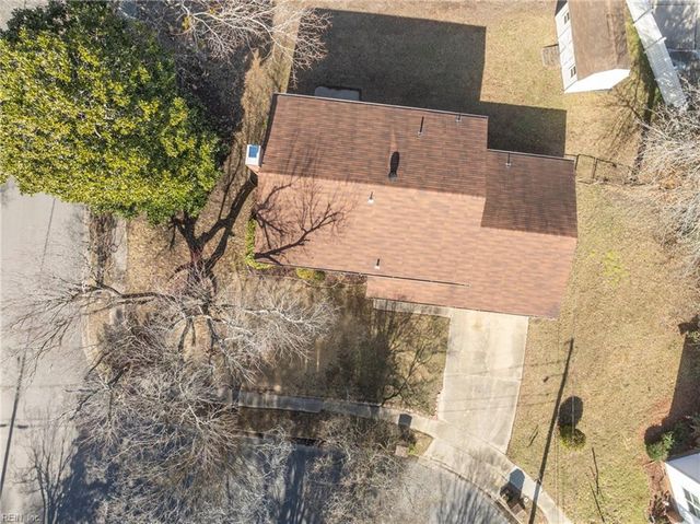 5330 Barharbor DR, Norfolk, VA 23502