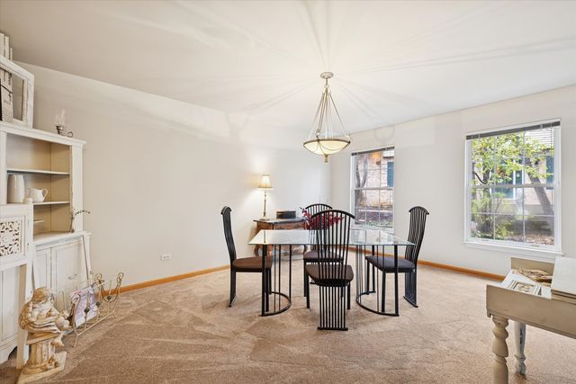 1325 Laurel Oaks Drive, Streamwood, IL 60107