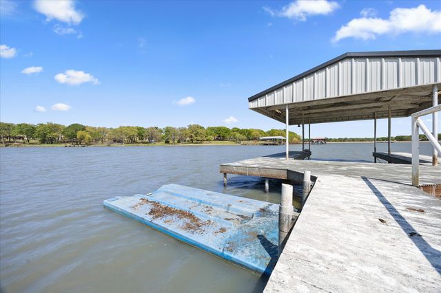 2776 Waters Edge, Quinlan, TX 75474