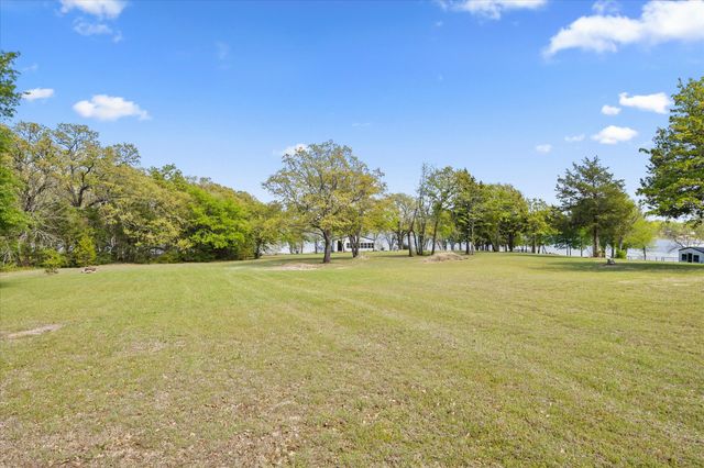 2776 Waters Edge, Quinlan, TX 75474