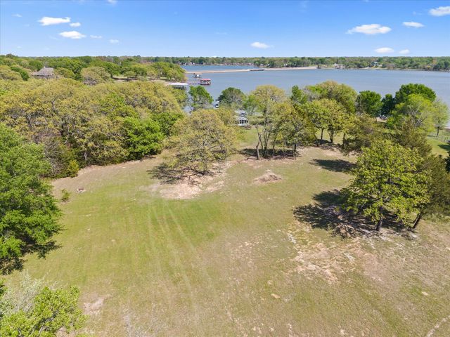2776 Waters Edge, Quinlan, TX 75474
