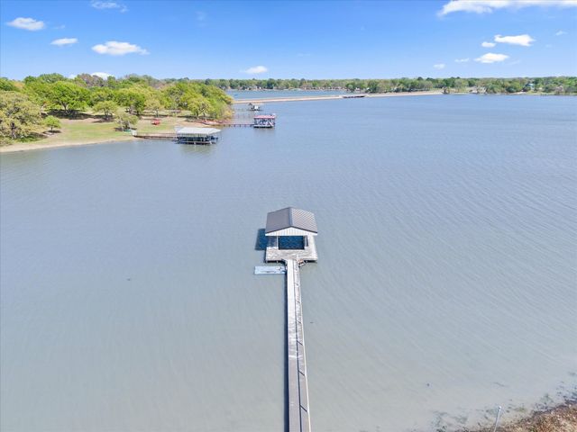 2776 Waters Edge, Quinlan, TX 75474