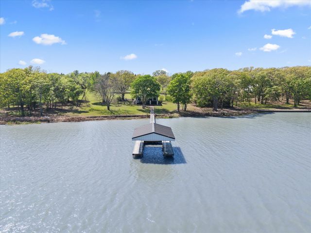 2776 Waters Edge, Quinlan, TX 75474