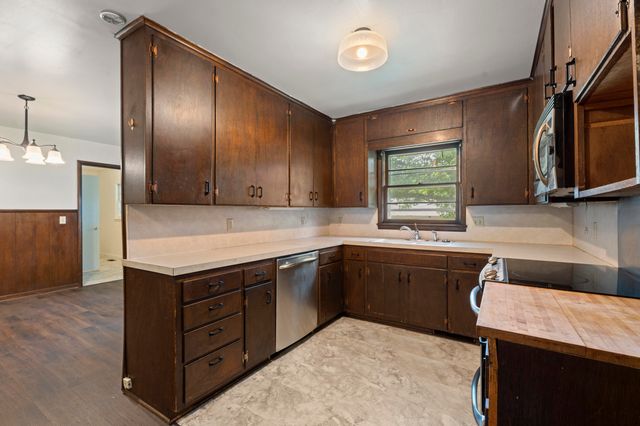 324 S Ross Street, Vinita, OK 74301
