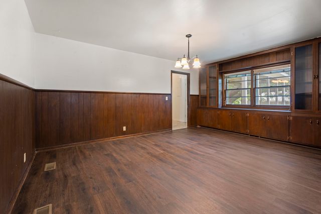 324 S Ross Street, Vinita, OK 74301