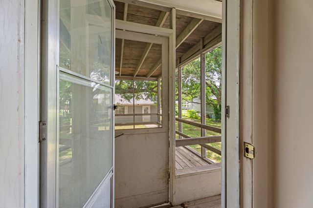 324 S Ross Street, Vinita, OK 74301