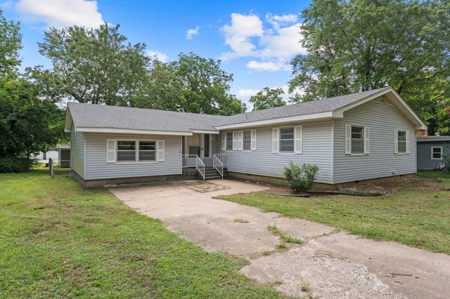 324 S Ross Street, Vinita, OK 74301