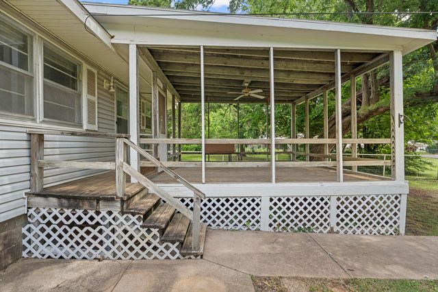 324 S Ross Street, Vinita, OK 74301