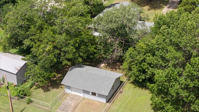 324 S Ross Street, Vinita, OK 74301