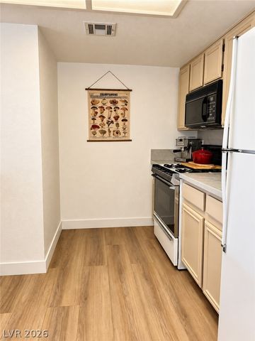 8070 West Russell Road 2028, Las Vegas, NV 89113