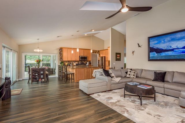 6617 THOROUGHBRED LOOP, Odessa, FL 33556