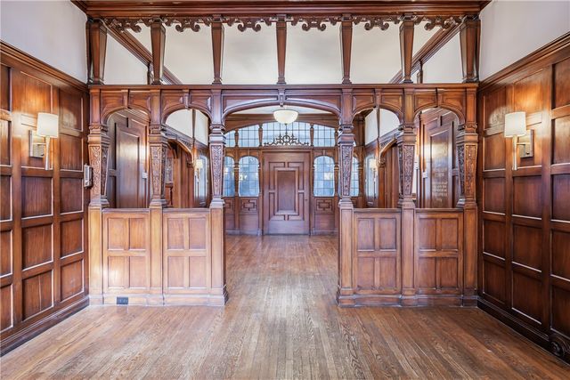 935 East Avenue, Rochester, NY 14607