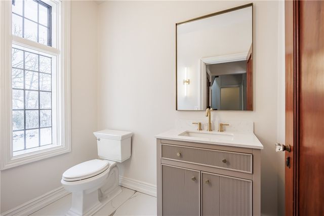 935 East Avenue, Rochester, NY 14607