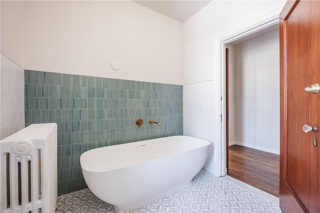 935 East Avenue, Rochester, NY 14607