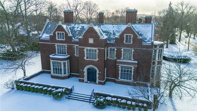 935 East Avenue, Rochester, NY 14607