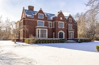 935 East Avenue, Rochester, NY 14607