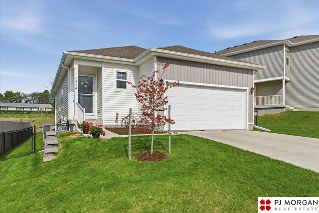 7924 N 95th Avenue, Omaha, NE 68122