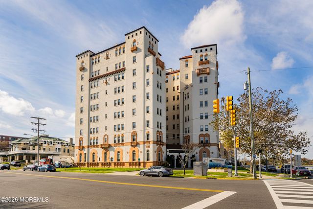 400 Deal Lake Drive 6E, Asbury Park, NJ 07712