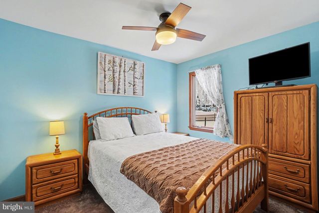 46 WETZEL RD, Macungie, PA 18062