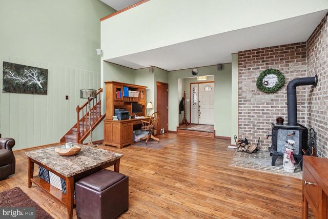 46 WETZEL RD, Macungie, PA 18062