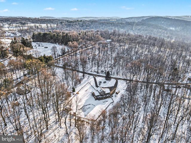 46 WETZEL RD, Macungie, PA 18062