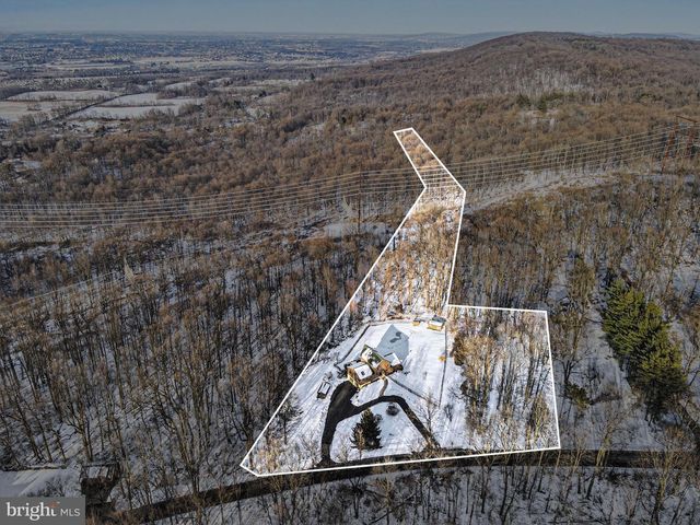 46 WETZEL RD, Macungie, PA 18062