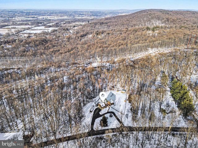 46 WETZEL RD, Macungie, PA 18062