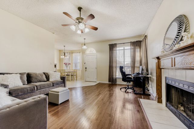 1116 Oak Valley, Denton, TX 76209