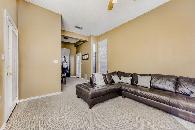 1116 Oak Valley, Denton, TX 76209