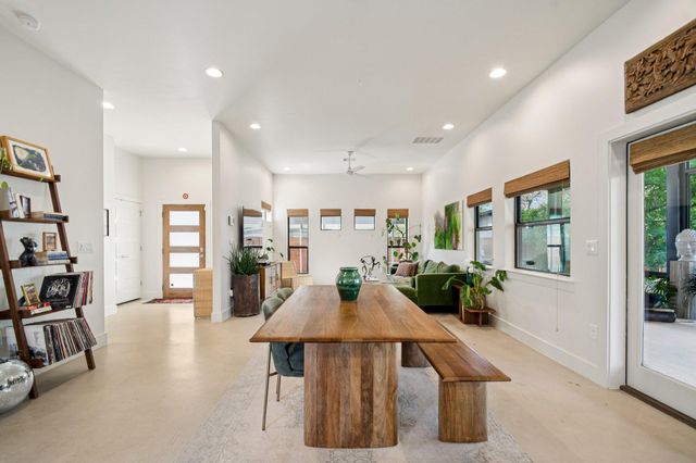 4506 Russell DR B, Austin, TX 78745