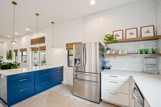 4506 Russell DR B, Austin, TX 78745