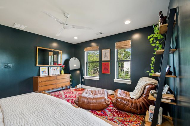 4506 Russell DR B, Austin, TX 78745