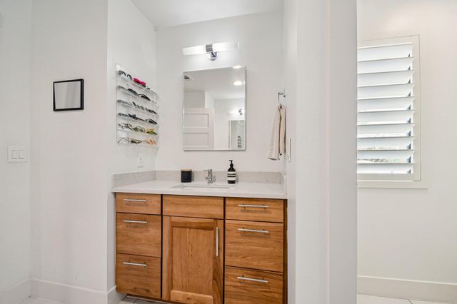 4506 Russell DR B, Austin, TX 78745