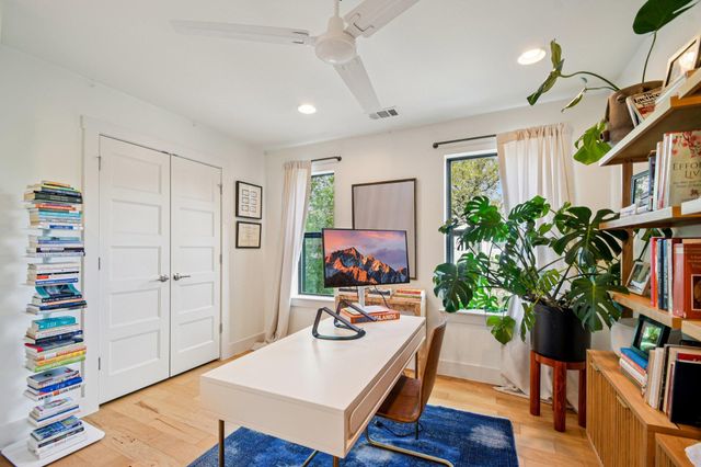 4506 Russell DR B, Austin, TX 78745