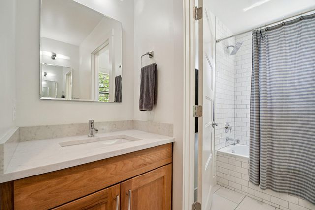 4506 Russell DR B, Austin, TX 78745