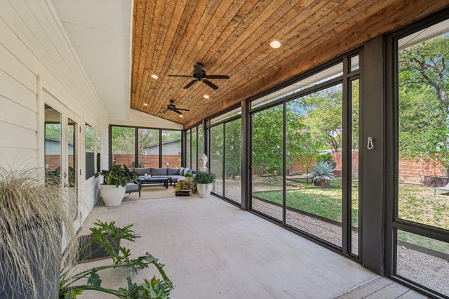 4506 Russell DR B, Austin, TX 78745