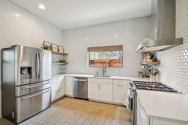 4506 Russell DR B, Austin, TX 78745