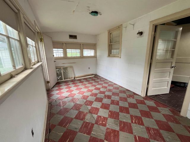 1844 S Bleckley, Wichita, KS 67218