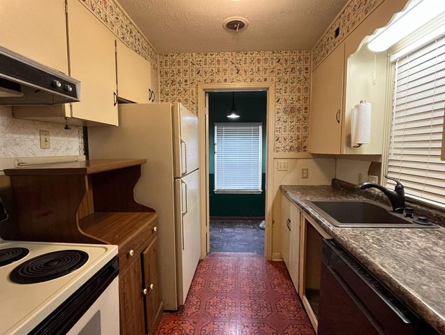 1844 S Bleckley, Wichita, KS 67218