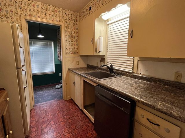 1844 S Bleckley, Wichita, KS 67218