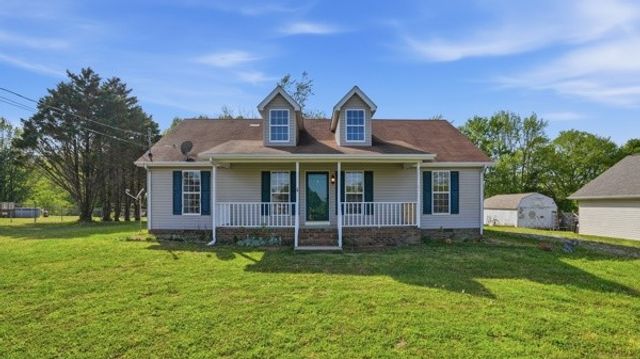 19 Ash Grove Rd, Fayetteville, TN 37334