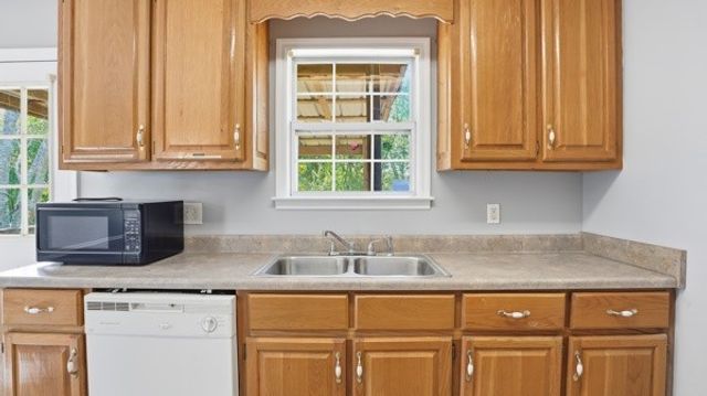 19 Ash Grove Rd, Fayetteville, TN 37334