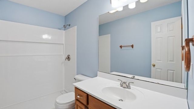 19 Ash Grove Rd, Fayetteville, TN 37334