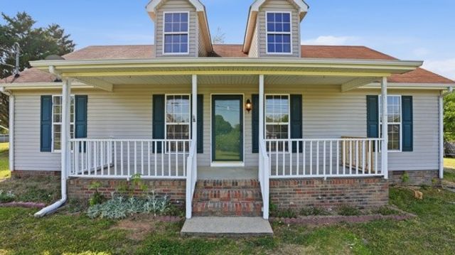 19 Ash Grove Rd, Fayetteville, TN 37334