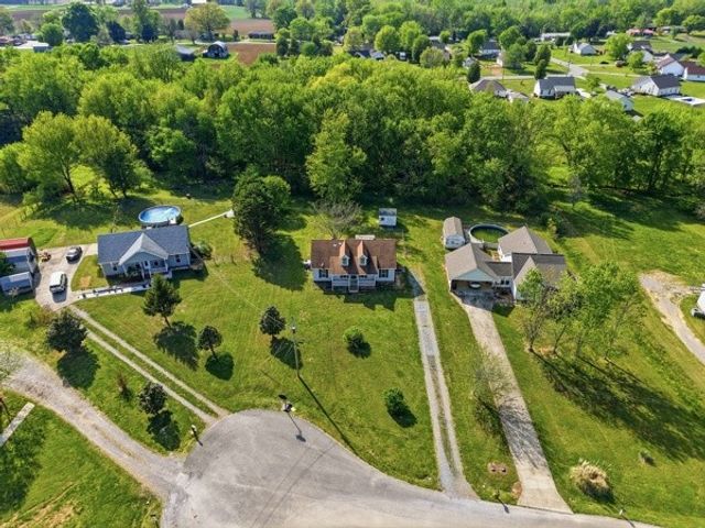 19 Ash Grove Rd, Fayetteville, TN 37334