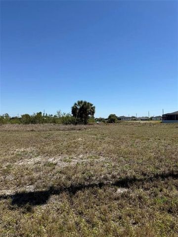 217 NW 19th PL, Cape Coral, FL 33993