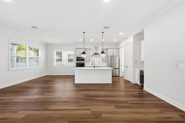 3829 71ST STREET N, St Petersburg, FL 33709