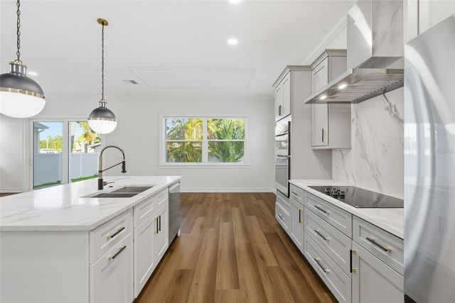 3829 71ST STREET N, St Petersburg, FL 33709