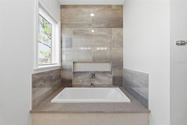 3829 71ST STREET N, St Petersburg, FL 33709