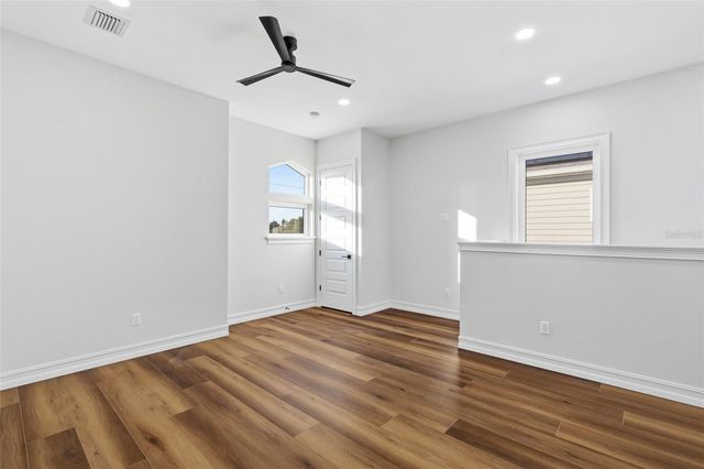 3829 71ST STREET N, St Petersburg, FL 33709